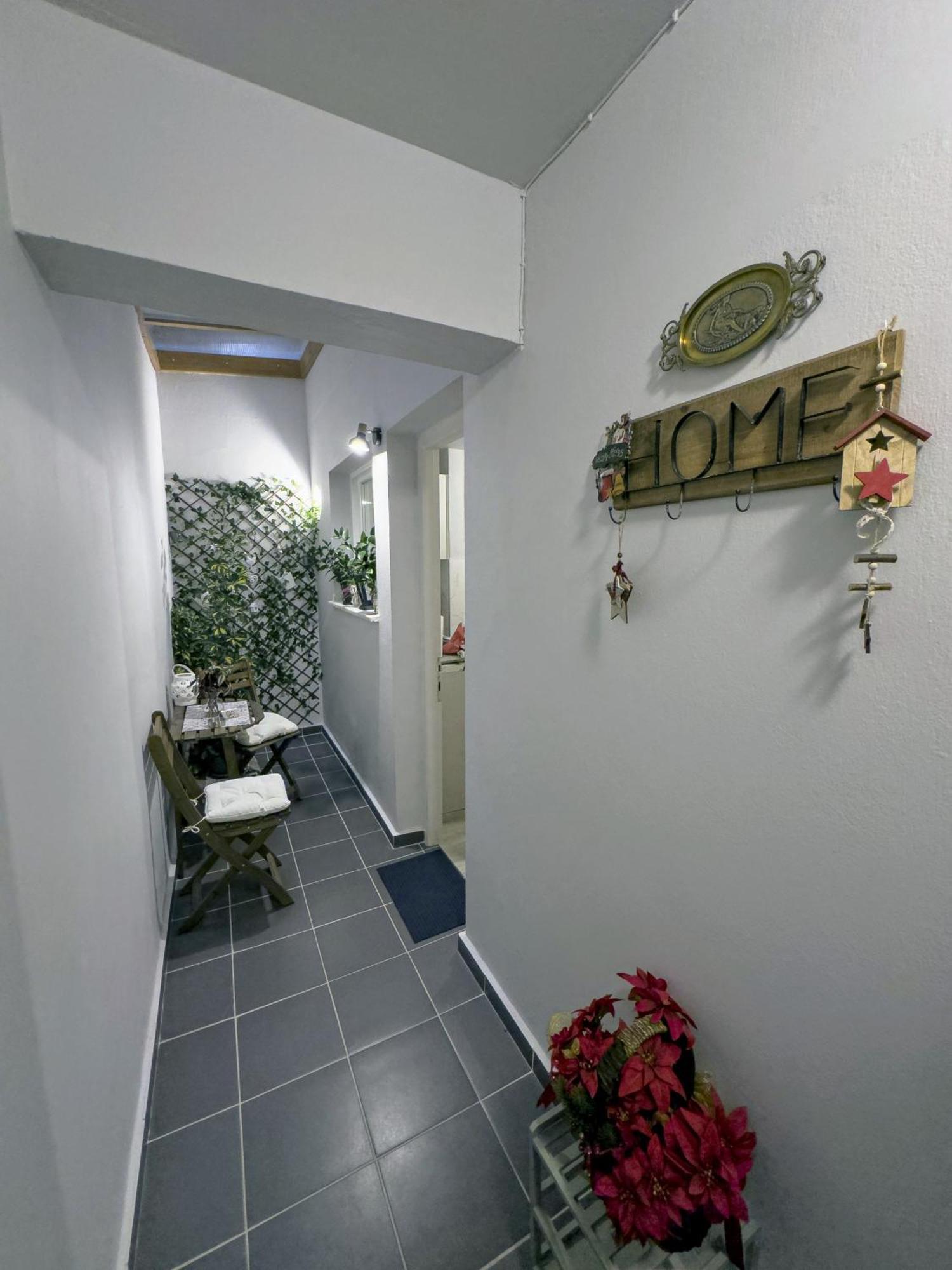 Νόστος Στο Κέντρο Των Ιωαννίνων Apartment Ioannina Bagian luar foto